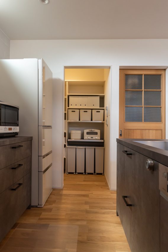 動線ｷｯﾁﾝﾊﾟﾝﾄﾘｰ