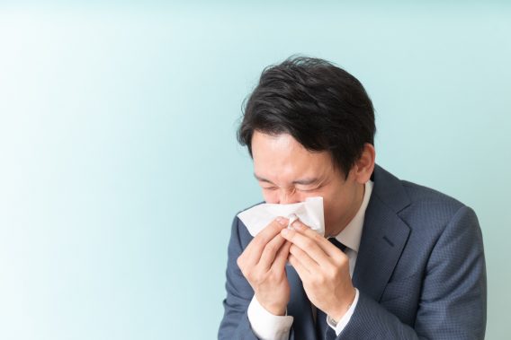 ビジネスマン 風邪 鼻水