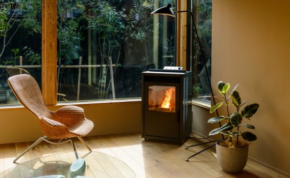 ペレットストーブ、薪ストーブのある部屋